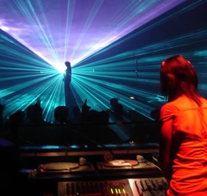 Club DJs - DJ Vicky Devine playing in Ibiza at Judgement Sundays