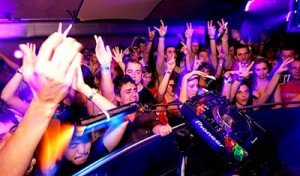 Platinum DJs provide Mainroom DJs and Warm Club DJs for Clubs in the UK and Worldwide