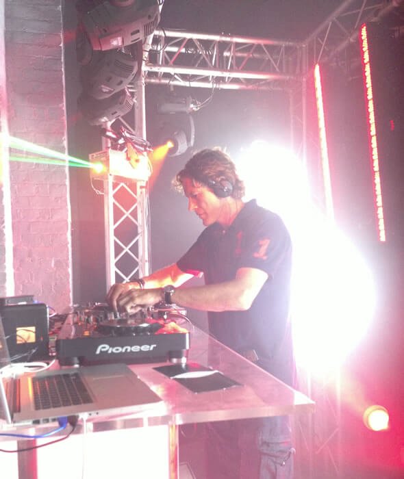 Hire DJ Jason Dupuy for Clubs, Festivals, & Weddings