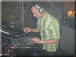 DJ Kit Leonard playing club tunes